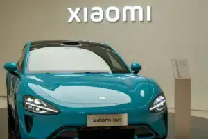 Xiaomi SU7 : 40 000 commandes en quelques jours, les constructeurs européens n'ont pas vu venir ce qui se prépare derrière