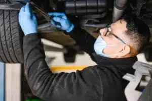 Mauvaise nouvelle pour les automobilistes : le contrôle technique change et certains véhicules risquent de ne plus passer