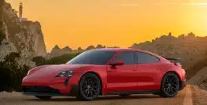 Record du Nürburgring : Porsche reprend son trône face à l'électrique chinoise de 3 000 ch, et la marge surprend tout le monde