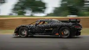 Cette Koenigsegg en LEGO roule à 111 km/h et ce n'est pas un trucage : le nouveau coffret sera bientôt disponible en avant première