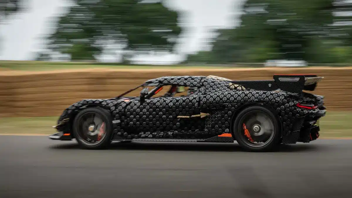 Cette Koenigsegg en LEGO roule à 111 km/h et ce n'est pas un trucage : le nouveau coffret sera bientôt disponible en avant première