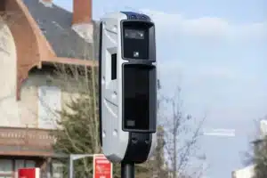 Beaucoup de gens ne le réalisent pas, mais une démarche gratuite permet d'éviter le retrait de points après un flash radar