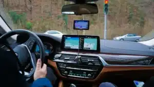 Adieu Waze et Google Maps : cette appli GPS française totalement gratuite les surpasse, et les conducteurs qui l'ont testée ne reviennent plus en arrière