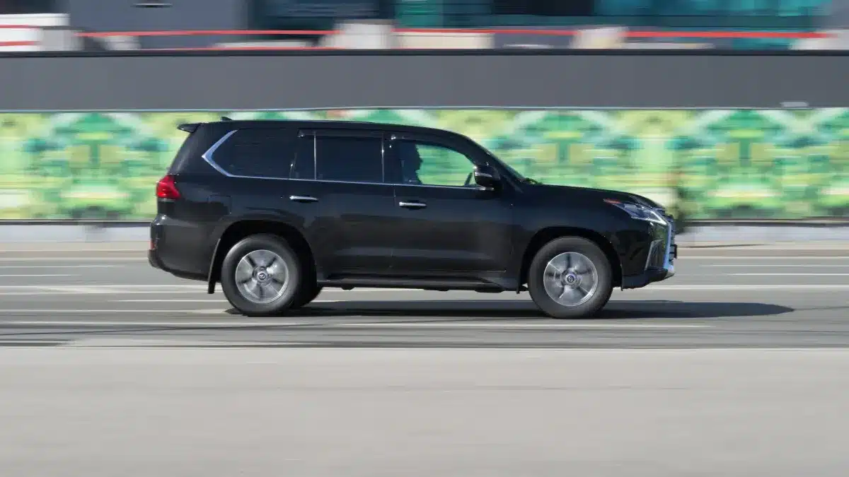 Pourquoi beaucoup de conducteurs d'hybrides usent leur batterie sans le savoir : les experts expliquent les erreurs les plus courantes