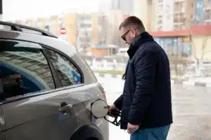 Aide carburant de 100 euros : vous êtes éligible mais vous n'avez toujours rien reçu
