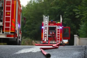 Catastrophe : des camions de pompiers tombent en panne d'AdBlue en plein incendie
