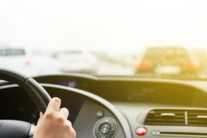 Mauvaise nouvelle pour les automobilistes : la Belgique impose une vignette payante dès 2027, et les frontaliers français vont devoir payer aussi