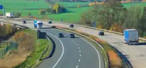 Pourquoi beaucoup de Français roulent illégalement à l'étranger sans le savoir : cette règle méconnue peut vous valoir une grosse amende