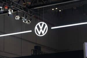 volkswagen-benefice-net-chute-33%