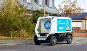 Ces petits robots qui livrent vos colis roulent désormais seuls sur les routes françaises : les livreurs traditionnels redoutent la suite