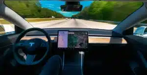 Le FSD de Tesla déclaré « suffisamment sûr » pour l'Europe, mais les résultats des tests restent verrouillés : les ingénieurs auto s'interrogent