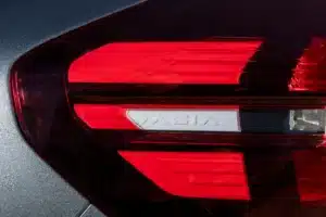 Mauvaise nouvelle pour les automobilistes Dacia : une panne nationale liée à la canicule bloque toutes les usines, aucun véhicule ne sort