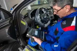 Mauvaise nouvelle pour les propriétaires de Renault Austral : un défaut électronique caché touche 24 000 voitures produites entre 2023 et 2025