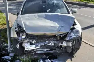 Votre voiture sait déjà vous empêcher de rouler trop vite : pourquoi l'Europe refuse encore d'appuyer sur le bouton