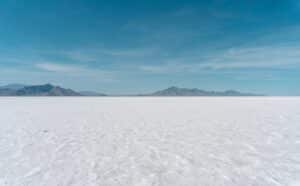 Salt,desert,landscape,at,bonneville,salt,flats,,salt,lake,city,