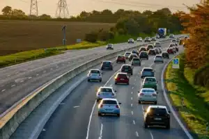 Attention : 2 nouveaux panneaux font leur apparition sur les routes et vous feriez mieux de les respecter