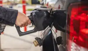 L'Allemagne sur le point de décider ce que beaucoup d'automobilistes européens attendent : la réduction des taxes sur le carburant