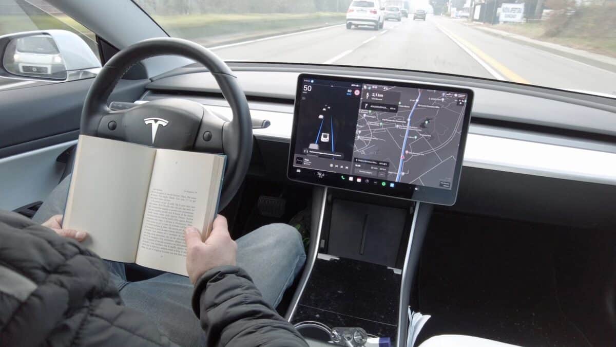 tesla-fsd-france-quand-pourrez-vraiment-utiliser