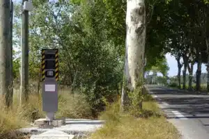 « Je roulais à 128 km/h sous la pluie, je pensais être dans les clous » : ce que les radars ne font pas et que 80% des conducteurs ignorent