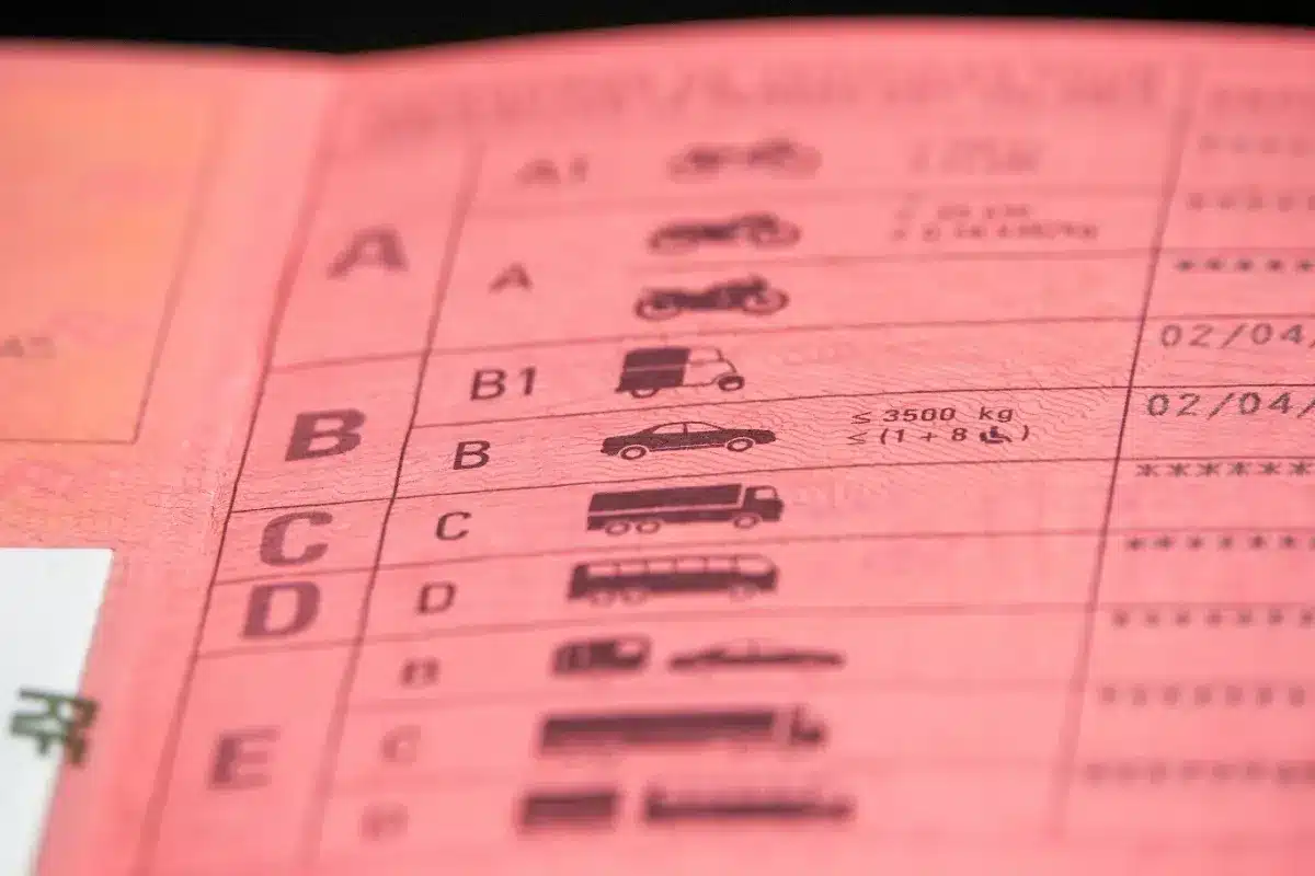 Mauvaise nouvelle pour les automobilistes qui ont encore le permis rose : passé cette date, il sera considéré comme invalide
