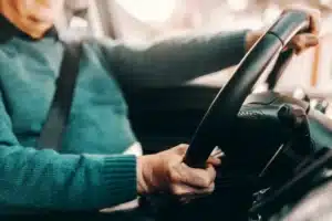 Mauvaise nouvelle pour les conducteurs de plus de 70 ans : voici ce qui change dès maintenant pour le permis de conduire