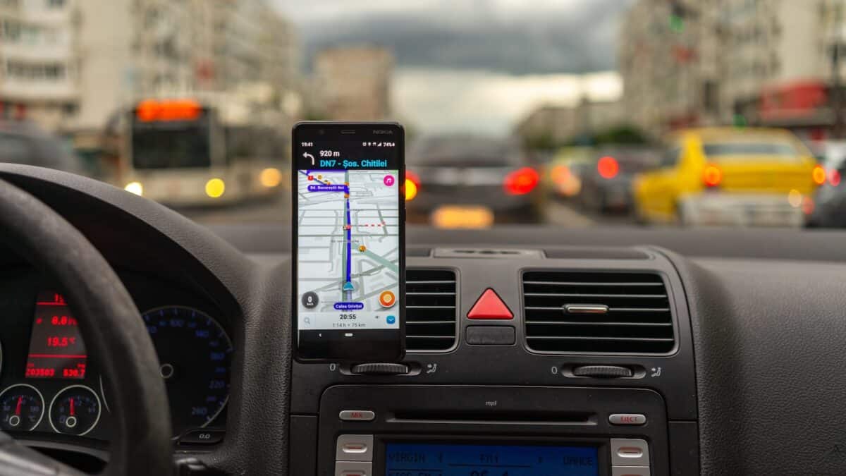 waze-integre-publicites-sponsorisees-trajets-conducteurs