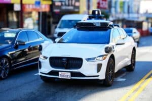 robotaxis-ile-france-2028-impact-economique